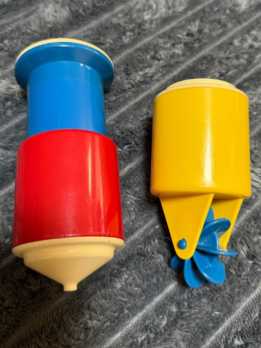Vintage Ambi Toys Water Bath Toys Primary Colors Squirter and Water Wheel